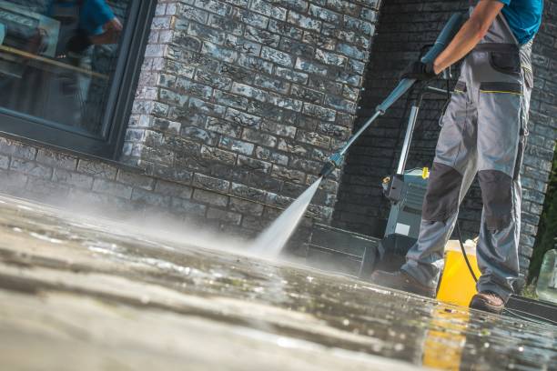 Best Driveway Pressure Washing  in Bellville, TX